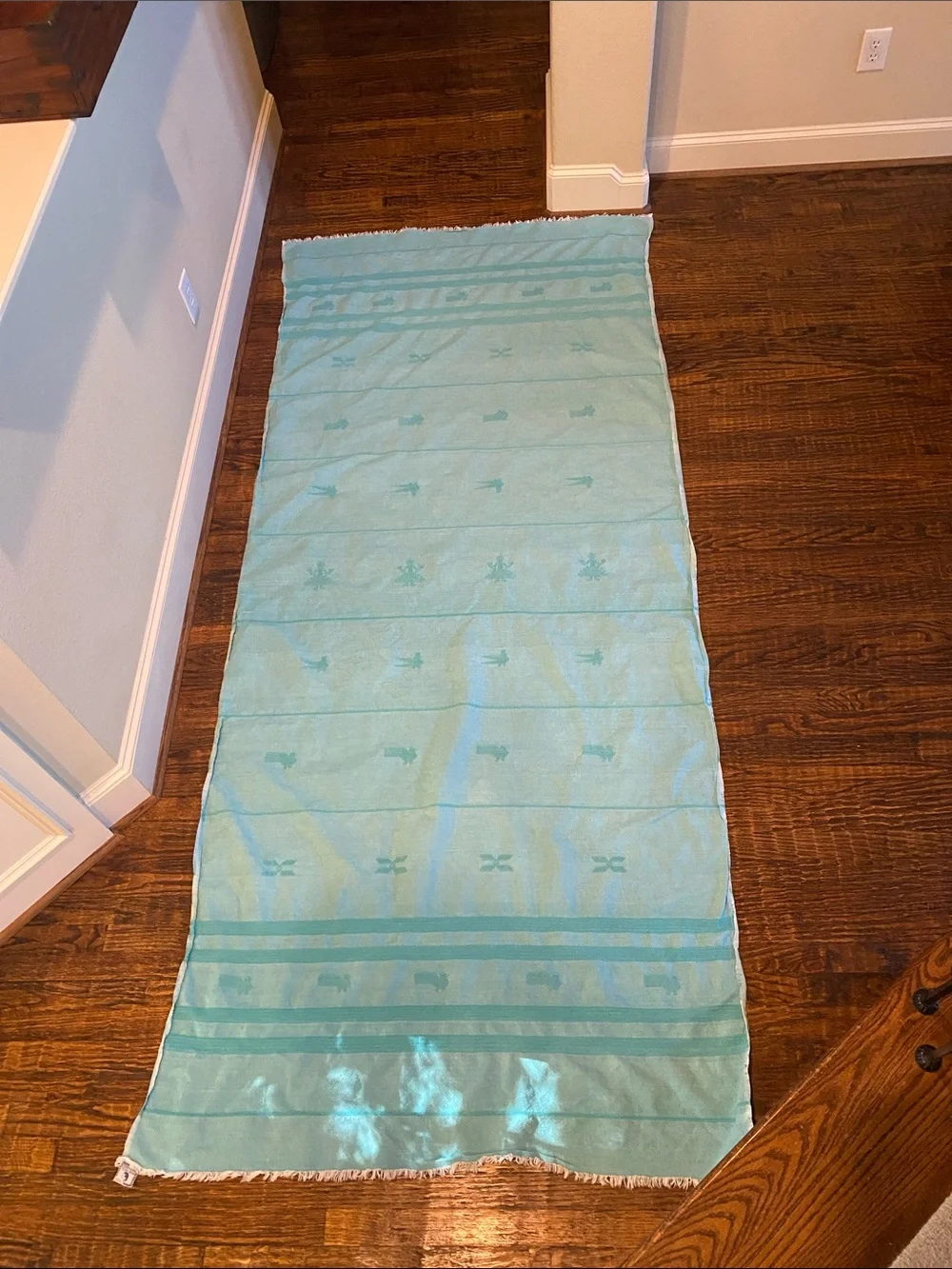 Exportadora Tecun Uman Made in Guatemala textile XL picnic beach blanket
